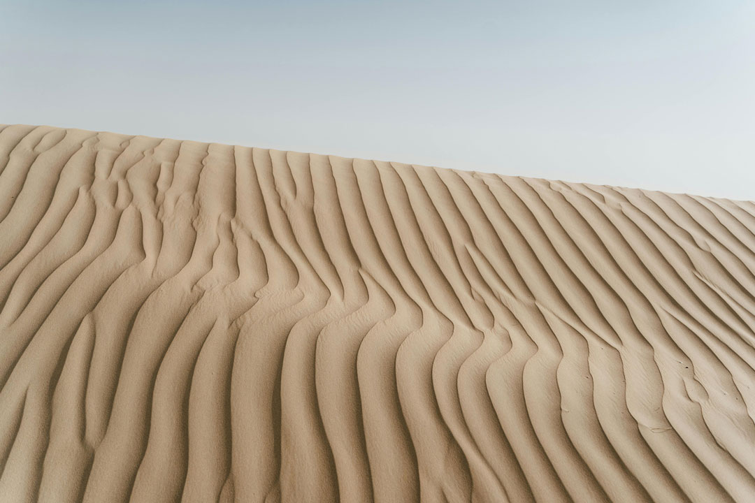Sandline porcelain surface detail
